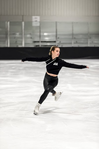Gracie Gold skating